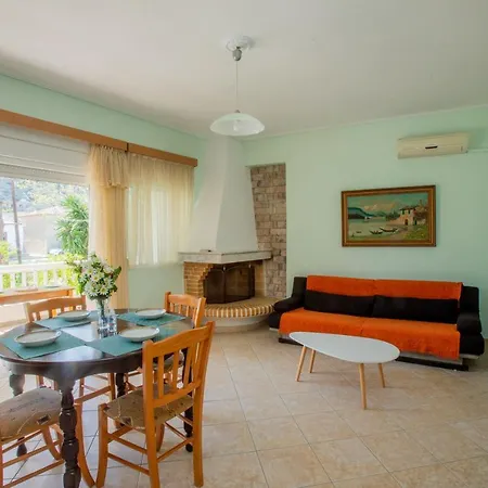 Apartment Yukas For 3 Persons By Mps Num 2 Xylokastro