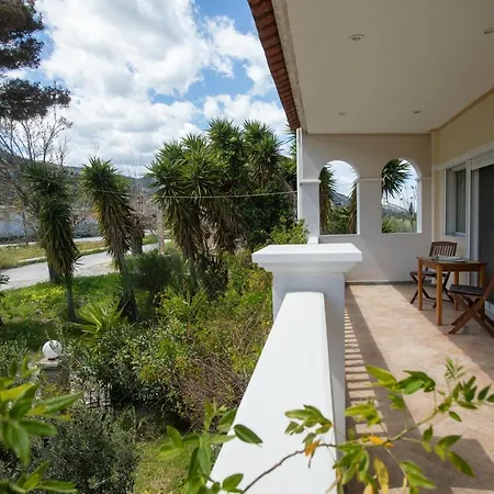 Apartment Yukas For 3 Persons By Mps Num 2 Xylokastro